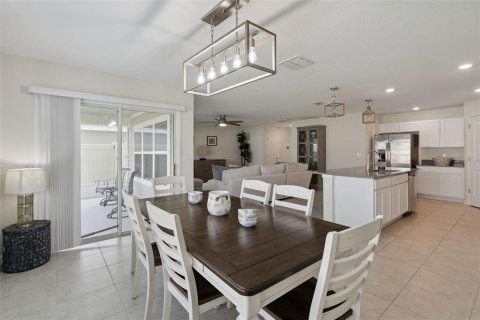 House in Kissimmee, Florida 4 bedrooms, 218.97 sq.m. № 2219848 - photo 11