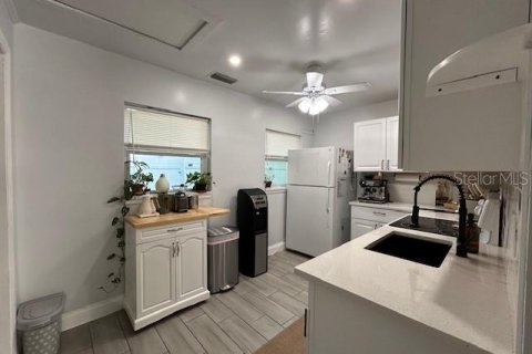 Apartamento en alquiler en Sarasota, Florida, 2 dormitorios, 88.26 m2 № 1720021 - foto 6