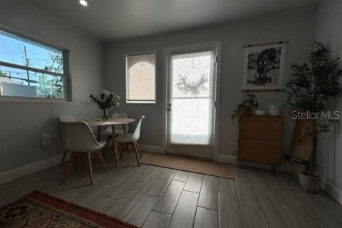 Apartamento en alquiler en Sarasota, Florida, 2 dormitorios, 88.26 m2 № 1720021 - foto 4