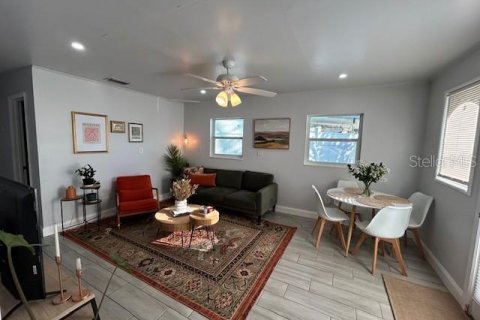 Apartamento en alquiler en Sarasota, Florida, 2 dormitorios, 88.26 m2 № 1720021 - foto 2
