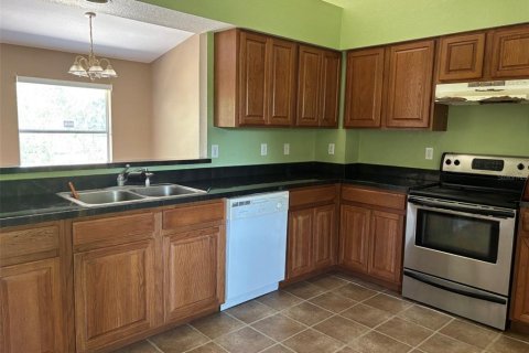 House in Fort Meade, Florida 3 bedrooms, 114.27 sq.m. № 1640827 - photo 4