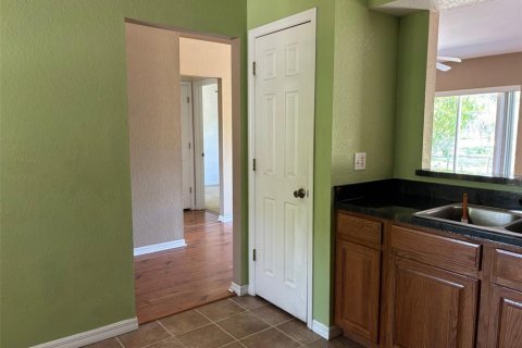 House in Fort Meade, Florida 3 bedrooms, 114.27 sq.m. № 1640827 - photo 5