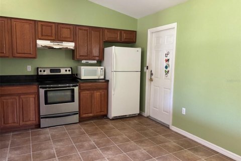 House in Fort Meade, Florida 3 bedrooms, 114.27 sq.m. № 1640827 - photo 3