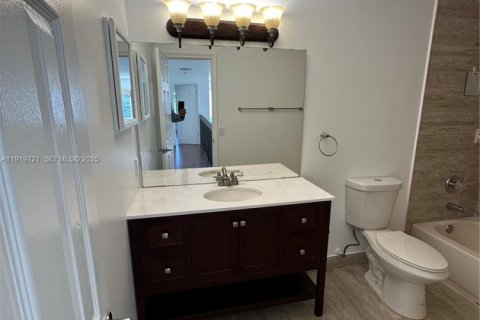 Touwnhouse à louer à Miami, Floride: 3 chambres, 170.94 m2 № 2038175 - photo 11