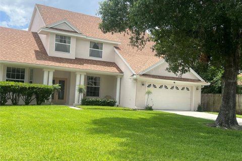 House in Orlando, Florida 4 bedrooms, 244.33 sq.m. № 2199199