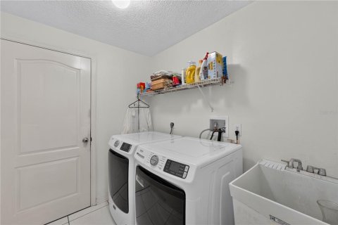 Casa en venta en Orlando, Florida, 4 dormitorios, 244.33 m2 № 2199199 - foto 26