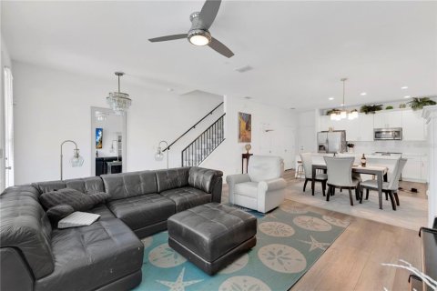 Touwnhouse à vendre à Orlando, Floride: 3 chambres, 164.44 m2 № 1843666 - photo 4