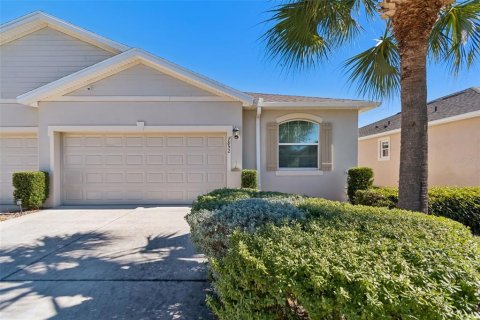 House in Wesley Chapel, Florida 3 bedrooms, 145.39 sq.m. № 2235699