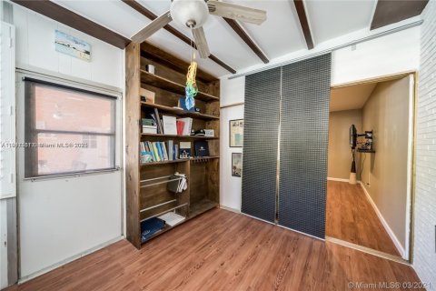 Снять в аренду виллу или дом в Холливуд, Флорида 4 спальни, 161м2, № 2079506 - фото 27