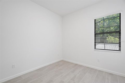 Adosado en venta en Orlando, Florida, 5 dormitorios, 178.19 m2 № 1733442 - foto 8