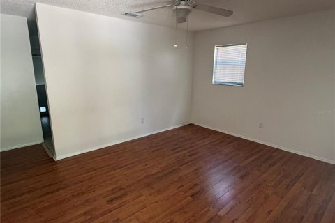 Casa en venta en Melrose, Florida, 3 dormitorios, 84.73 m2 № 2095610 - foto 17