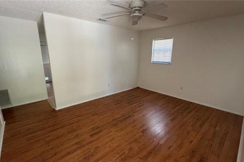 Casa en venta en Melrose, Florida, 3 dormitorios, 84.73 m2 № 2095610 - foto 15