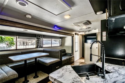 Купить виллу или дом в Уэст-Палм-Бич, Флорида 4 спальни, 101.36м2, № 1957099 - фото 25