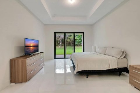 Villa ou maison à louer à Boca Raton, Floride: 4 chambres, 303.14 m2 № 2422234 - photo 5