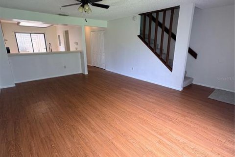 Townhouse in Tampa, Florida 2 bedrooms, 116.13 sq.m. № 2230454 - photo 4