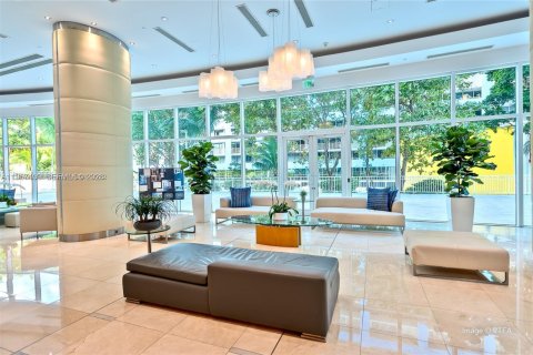 Condo in Miami, Florida, 1 bedroom № 2081405 - photo 21