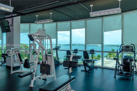 Condo in Miami, Florida, 1 bedroom № 2081405 - photo 27