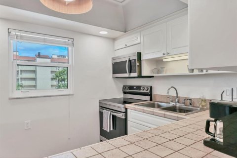 Copropriété à louer à Sarasota, Floride: 2 chambres, 86.31 m2 № 2145058 - photo 10