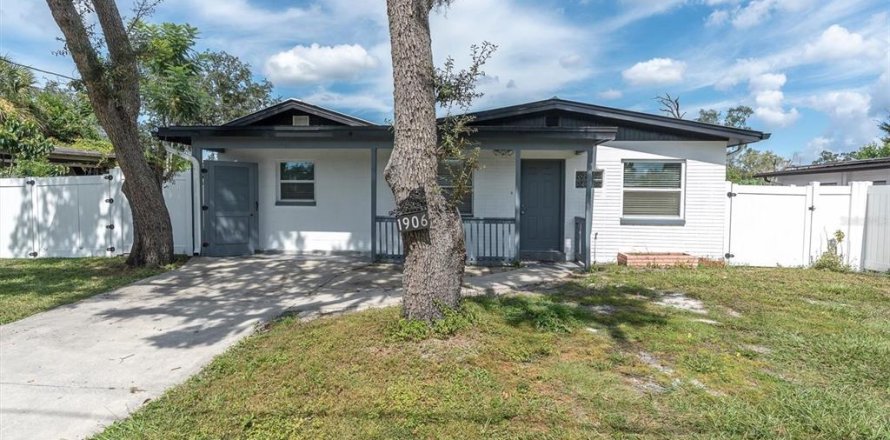 Casa en Tampa, Florida 4 dormitorios, 127.18 m2 № 2427543