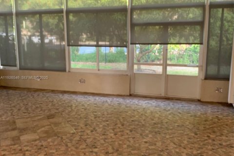 Casa en venta en Coconut Creek, Florida, 4 dormitorios, 275.55 m2 № 2034995 - foto 27