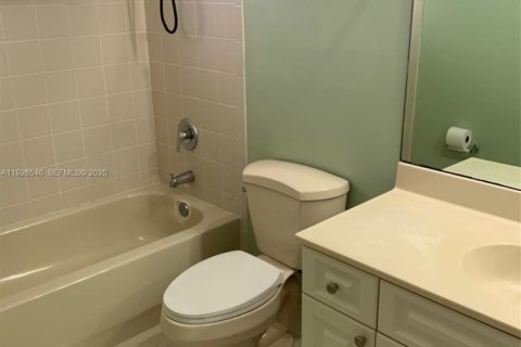 Casa en venta en Coconut Creek, Florida, 4 dormitorios, 275.55 m2 № 2034995 - foto 24