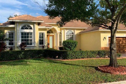 Villa ou maison à Coconut Creek, Floride 4 chambres, 275.55 m2 № 2034995