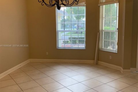 Casa en venta en Coconut Creek, Florida, 4 dormitorios, 275.55 m2 № 2034995 - foto 7