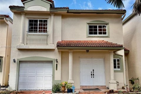 Townhouse in Cooper City, Florida 3 bedrooms, 156.73 sq.m. № 2033777 - photo 2