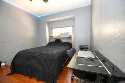 Townhouse in Cooper City, Florida 3 bedrooms, 156.73 sq.m. № 2033777 - photo 14