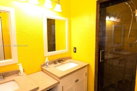 Townhouse in Cooper City, Florida 3 bedrooms, 156.73 sq.m. № 2033777 - photo 20