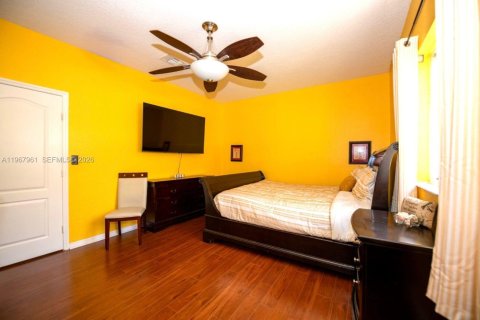 Townhouse in Cooper City, Florida 3 bedrooms, 156.73 sq.m. № 2033777 - photo 17