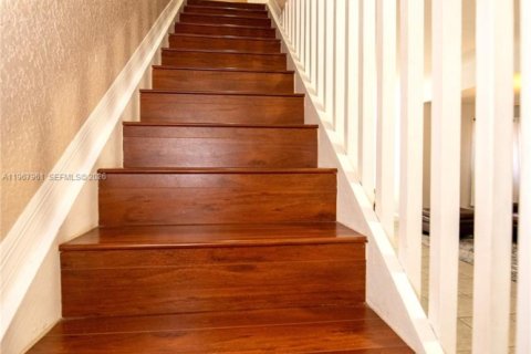 Townhouse in Cooper City, Florida 3 bedrooms, 156.73 sq.m. № 2033777 - photo 12