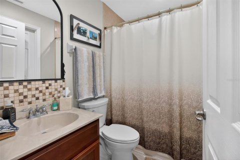 Condo in Seminole, Florida, 2 bedrooms № 2109841 - photo 20