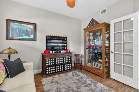 Condo in Seminole, Florida, 2 bedrooms № 2109841 - photo 19