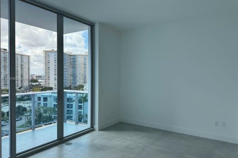Condo in Sunny Isles Beach, Florida, 3 bedrooms in AURORA  № 1984742 - photo 8