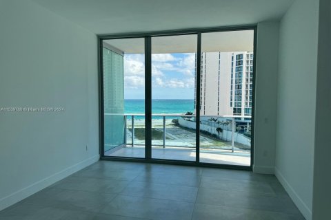 Condo in Sunny Isles Beach, Florida, 3 bedrooms in AURORA  № 1984742 - photo 9