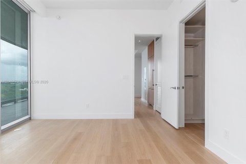 Condo in Miami, Florida, 2 bedrooms № 2252312 - photo 26