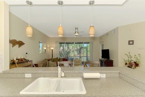 Condo in Port Charlotte, Florida, 2 bedrooms  № 1735016 - photo 14
