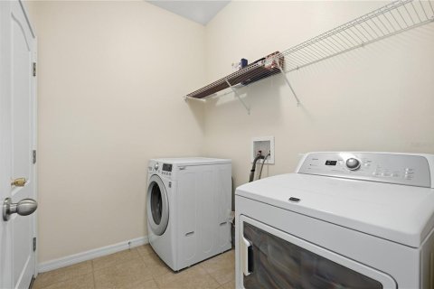 House in Lakeland, Florida 3 bedrooms, 168.9 sq.m. № 2394147 - photo 27