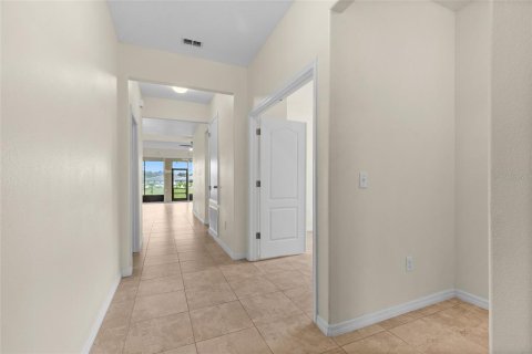 House in Lakeland, Florida 3 bedrooms, 168.9 sq.m. № 2394147 - photo 6