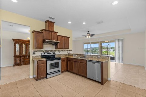 House in Lakeland, Florida 3 bedrooms, 168.9 sq.m. № 2394147 - photo 11