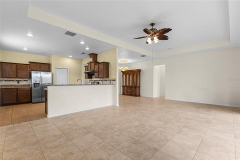 House in Lakeland, Florida 3 bedrooms, 168.9 sq.m. № 2394147 - photo 14