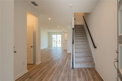 Снять в аренду таунхаус в Орландо, Флорида 3 спальни, 144.83м2, № 1853854 - фото 7