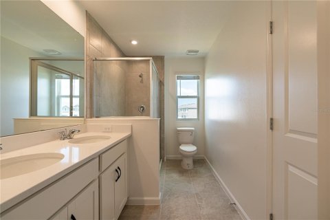 Снять в аренду таунхаус в Орландо, Флорида 3 спальни, 144.83м2, № 1853854 - фото 18