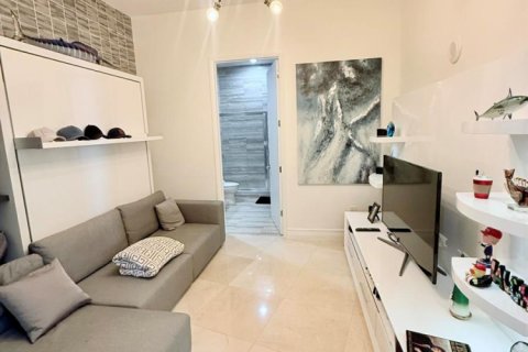 Condo in Sunny Isles Beach, Florida, 2 bedrooms  № 2249696 - photo 19