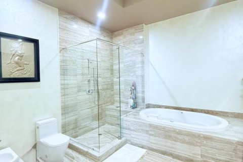 Condo in Sunny Isles Beach, Florida, 2 bedrooms  № 2249696 - photo 10