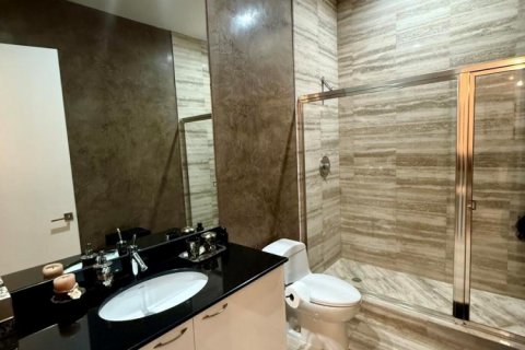 Condo in Sunny Isles Beach, Florida, 2 bedrooms  № 2249696 - photo 20