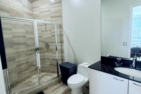 Condo in Sunny Isles Beach, Florida, 2 bedrooms  № 2249696 - photo 17