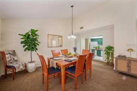 Condo in Mulberry, Florida, 2 bedrooms  № 2227630 - photo 4