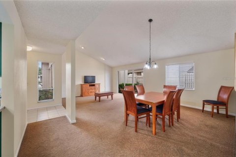Condo in Mulberry, Florida, 2 bedrooms  № 2227630 - photo 7